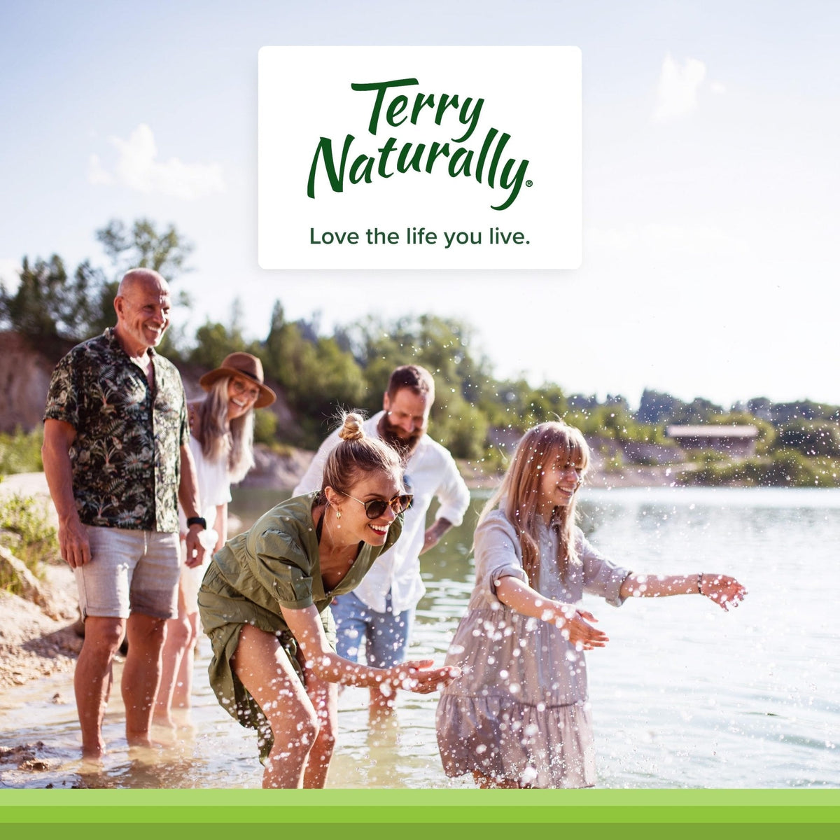 Terry Naturally CuraMed 750mg - Antioxidant Supplement for Brain & Heart Health Support - Dietary Supplement with High-Potency Curcumin Complex - Kidney, Liver & Immune Health Support - 60 Softgels - Maple Wellness Supplements